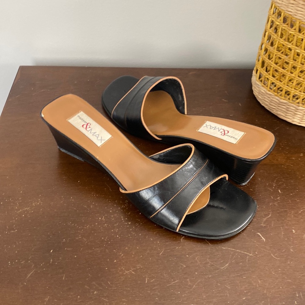 Madison & Max beautiful leather sandal
